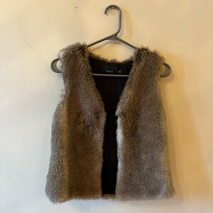 Aritzia Faux Fur Vest